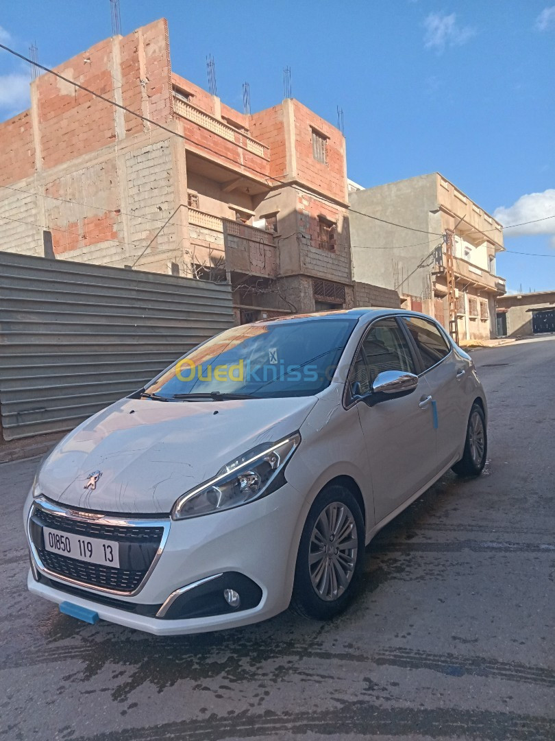 Peugeot 208 2019 Allure