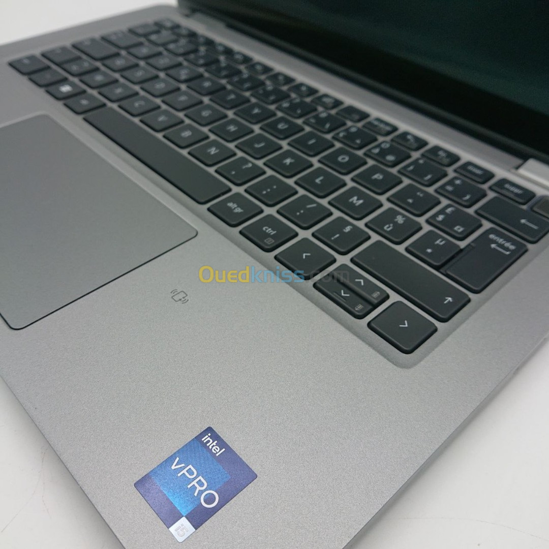 DELL LATITUDE 5330 360" touch I5-1245U 16 Go DDR4  256 Go SSD 13.3 pouces FHD tactile Intel Iris Xe