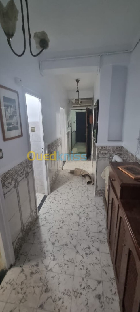 Location Appartement F4 Alger Bab ezzouar