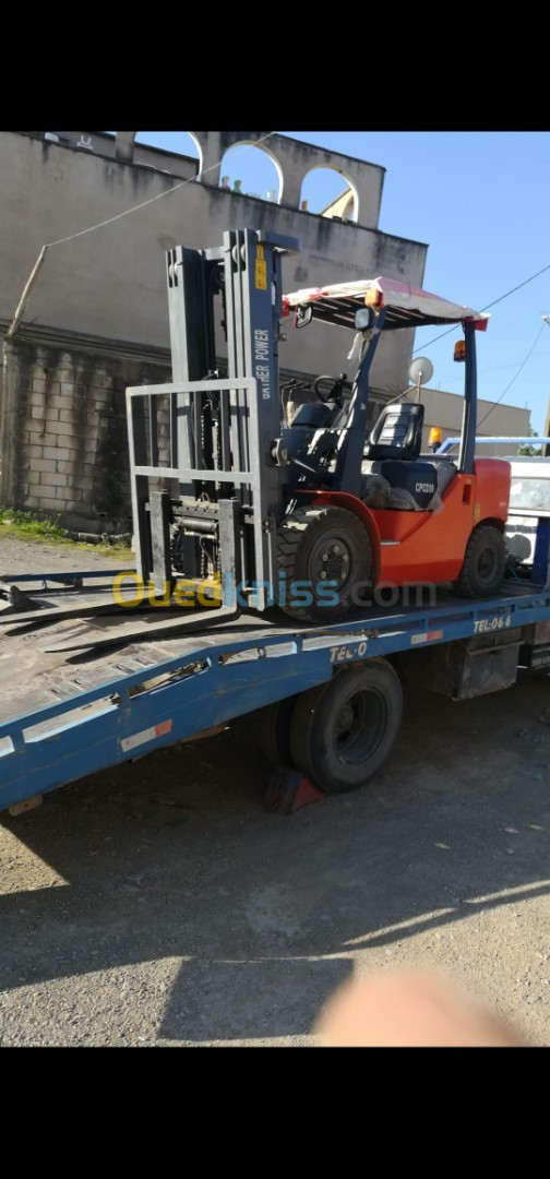 Location Clark klark clarck chariot elevateur forklift كلارك