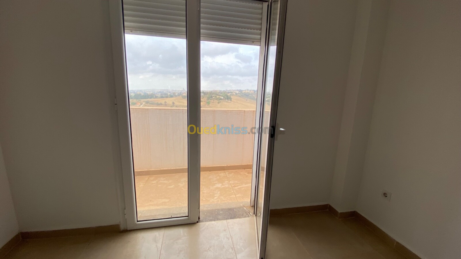 Vente Duplex F4 Alger Souidania