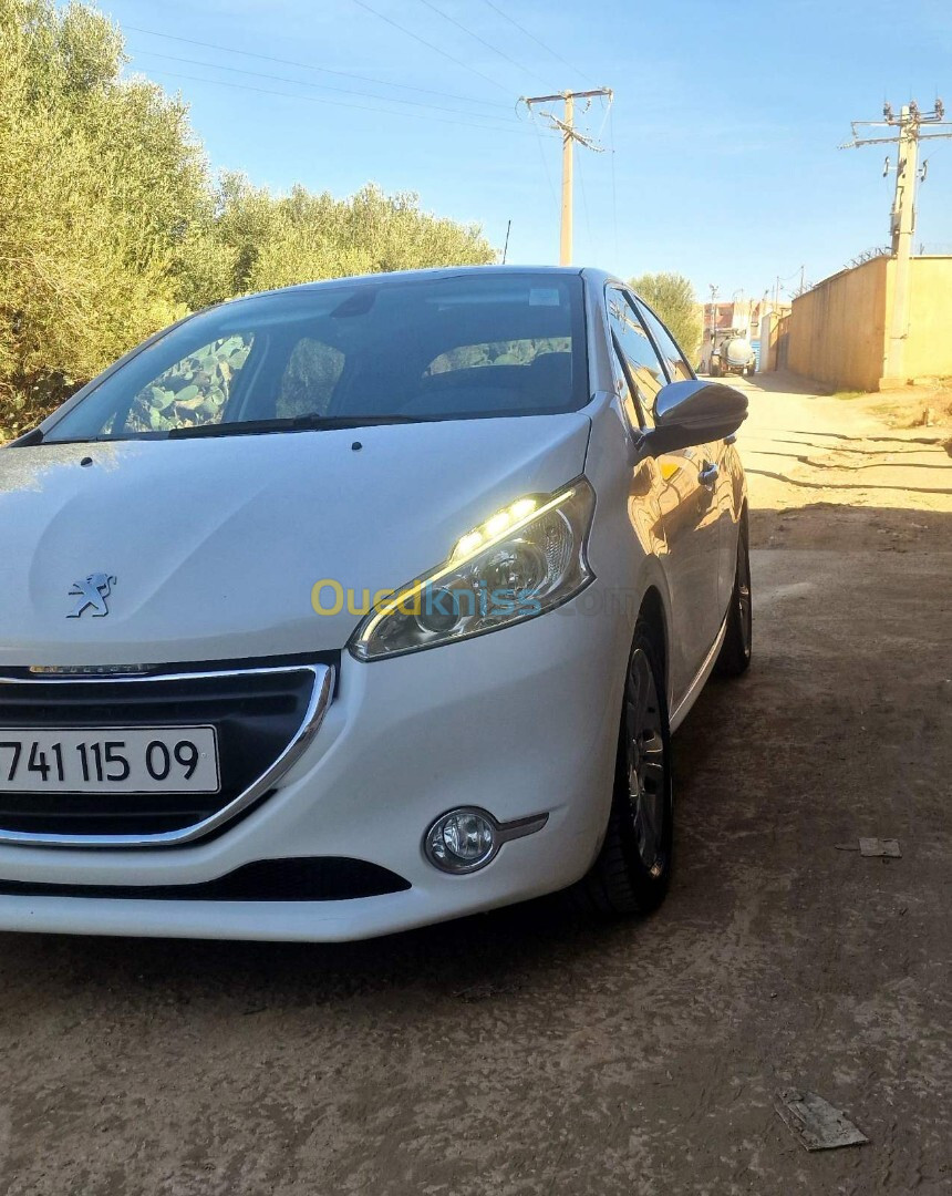 Peugeot 208 2015 Allure