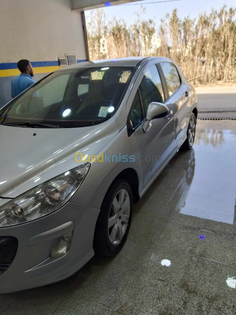 Peugeot 308 2011 308