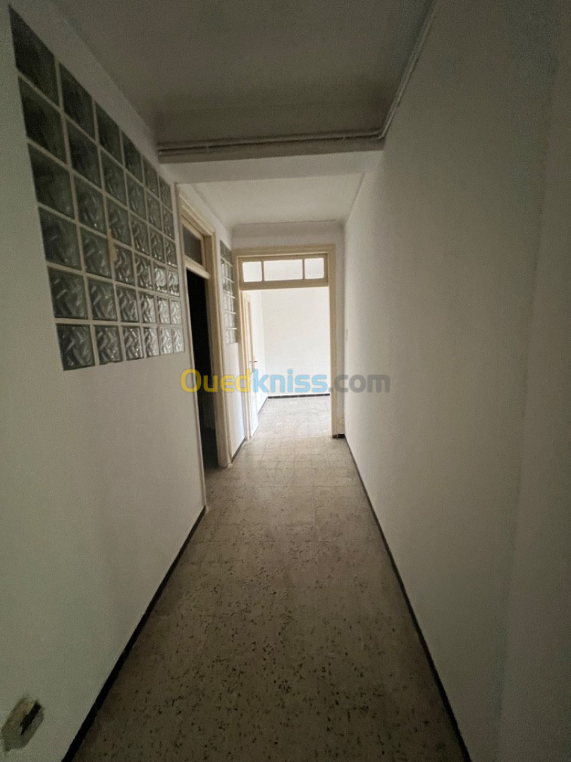 Location Appartement F4 Alger Hydra