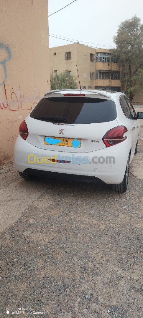 Peugeot 208 2015 Allure Facelift