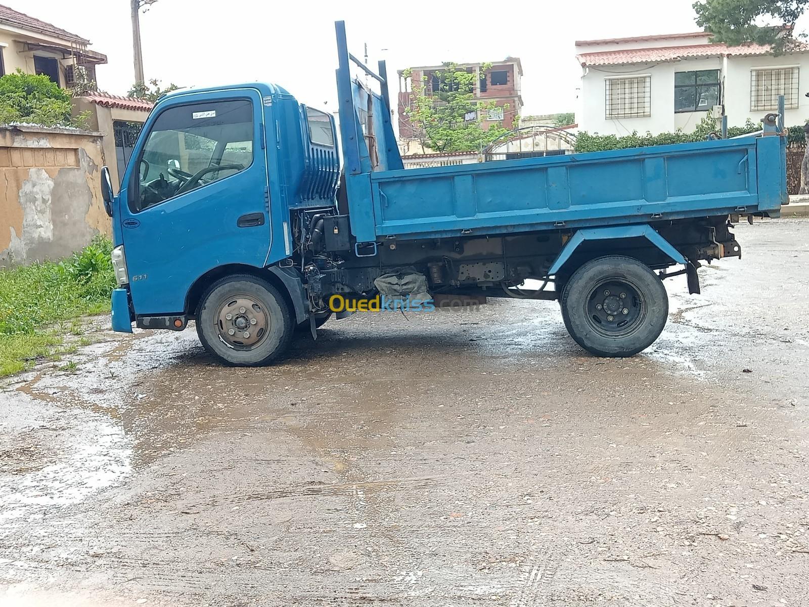 Hino 611 2014