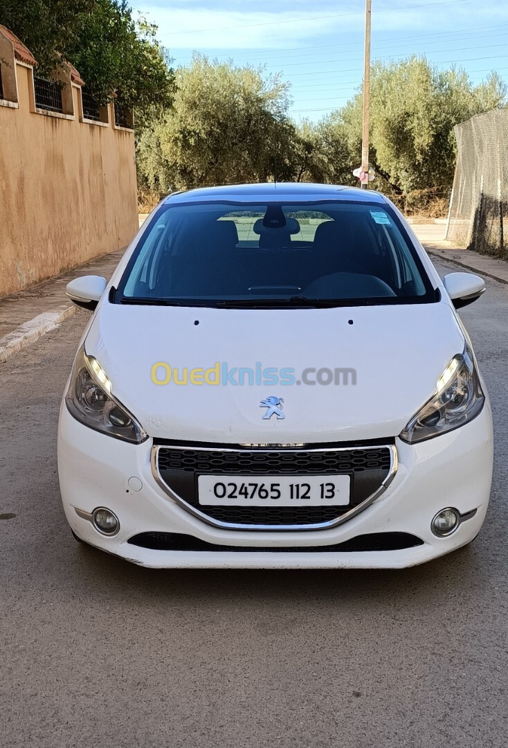 Peugeot 208 2012 Allure