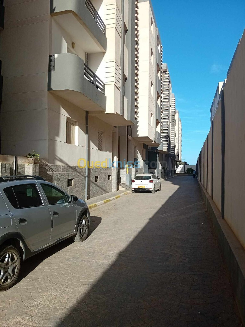 Vente Appartement F3 Mostaganem Mezghrane