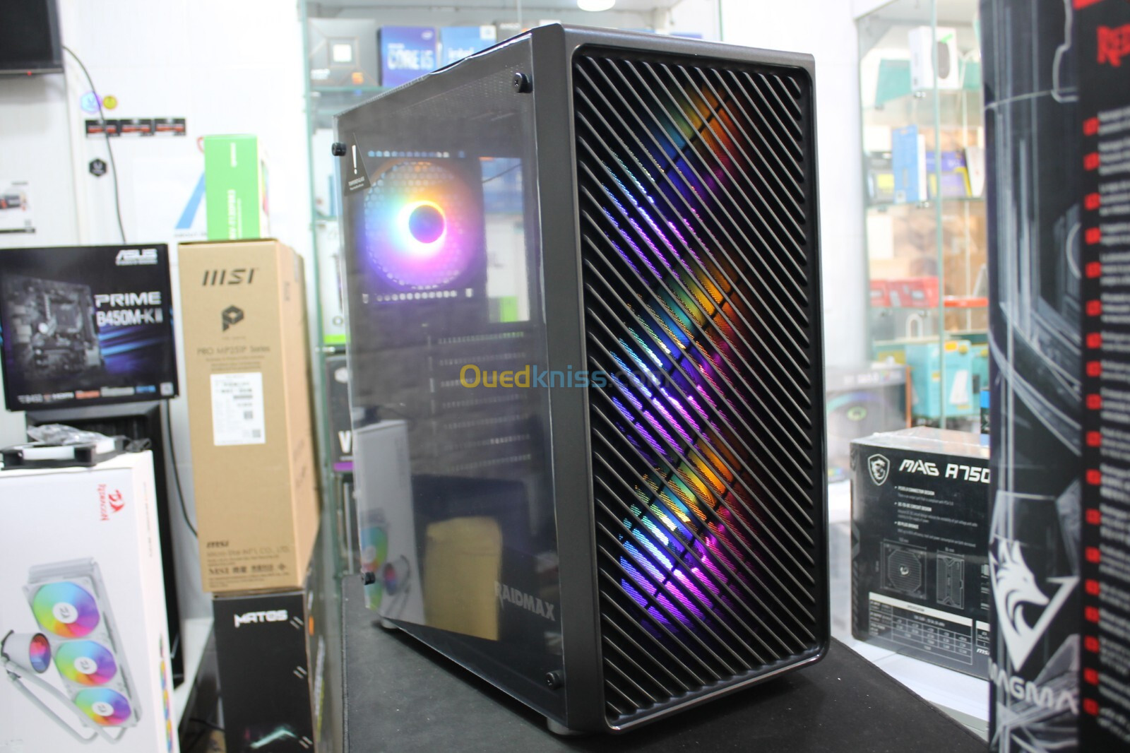 Case RAIDMAX  V211