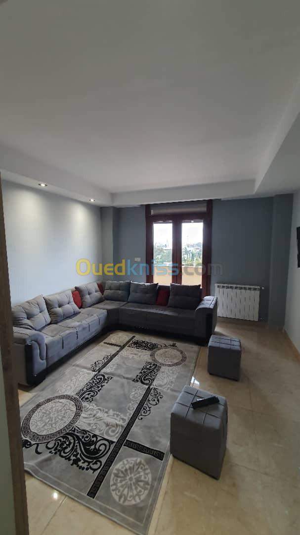 Location vacances Appartement F3 Alger Cheraga