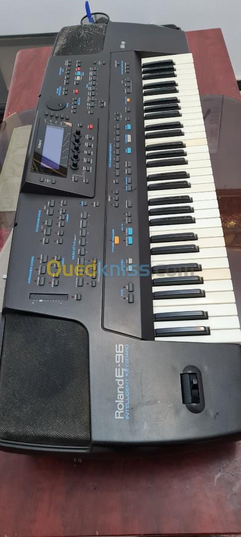 Roland e96