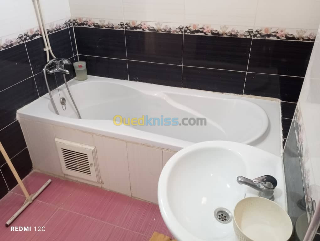 Sell Apartment F3 Laghouat Laghouat
