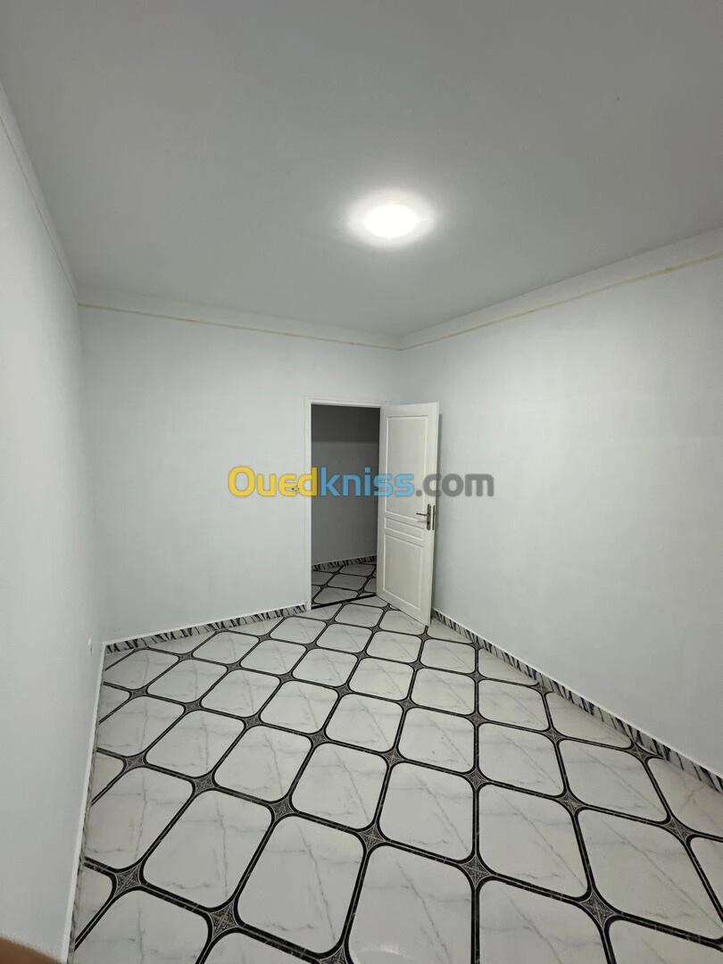 Location Appartement F4 Alger El mouradia