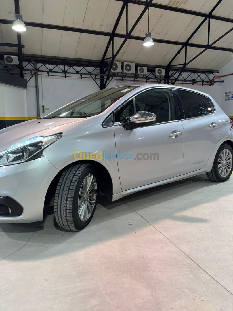 Peugeot 208 2018 