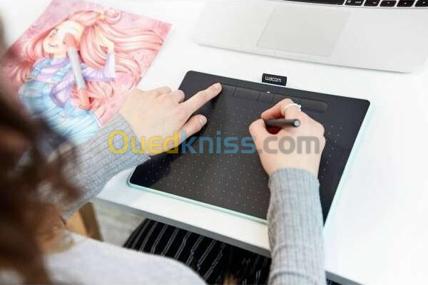 Wacom Intuos tablette graphique Bluetooth Medium 10"