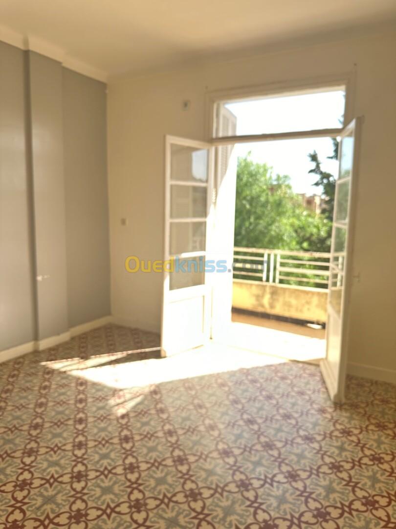 Vente Appartement F2 Alger Hydra