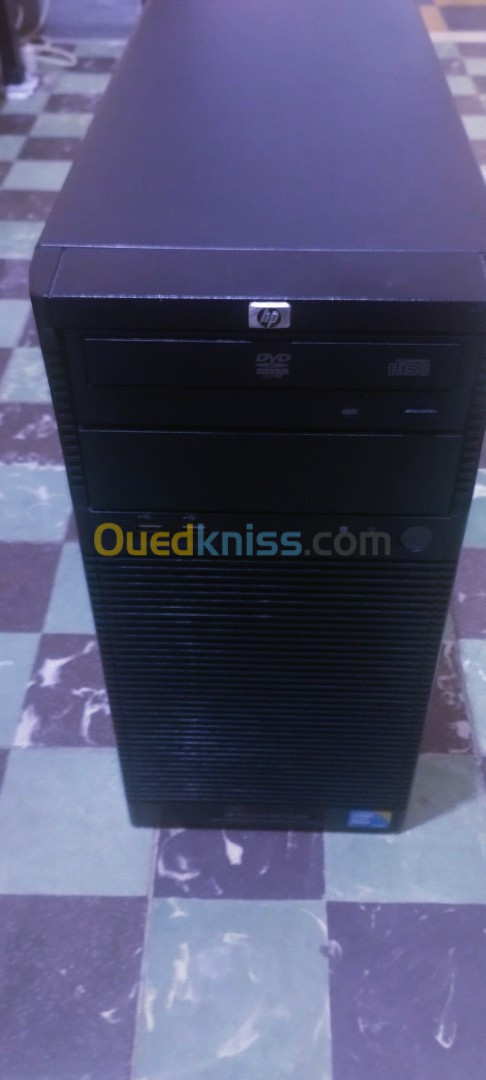 Mini serveur HP PROLIANT ML110 G6