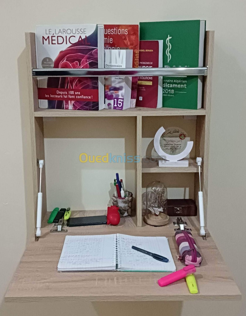 Bureau pliable مكتب قابل لطي 