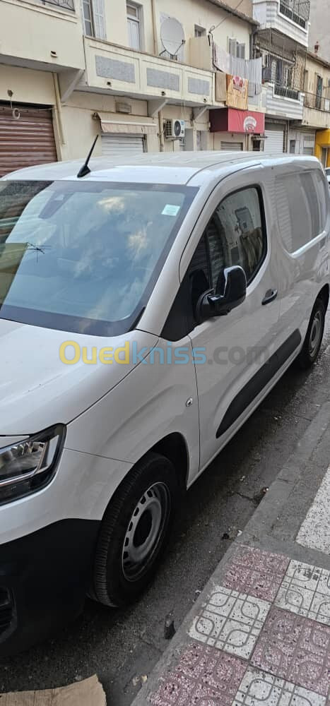 Fiat doblo 2023 italie