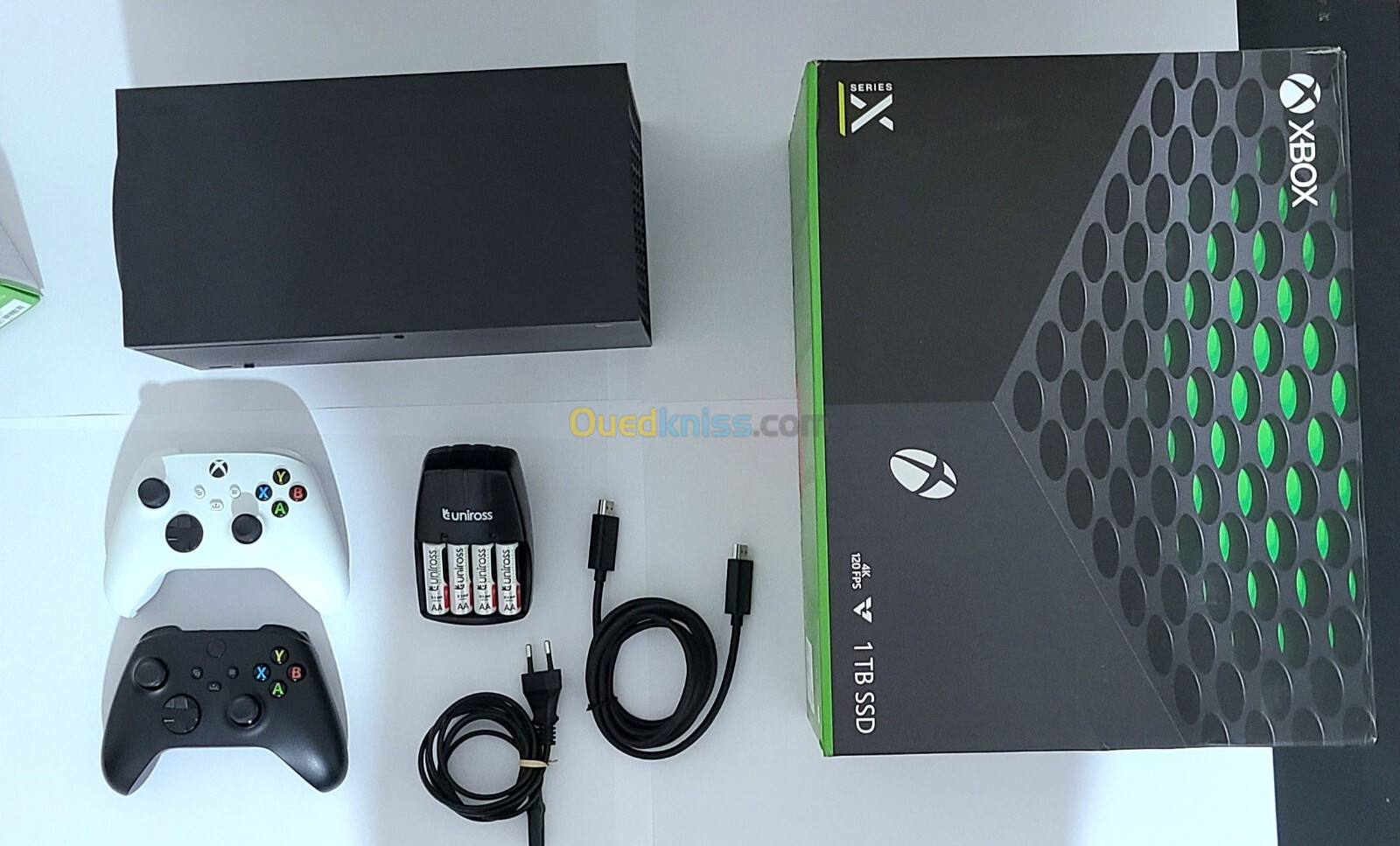 Xbox Series X Avec 2 manettes