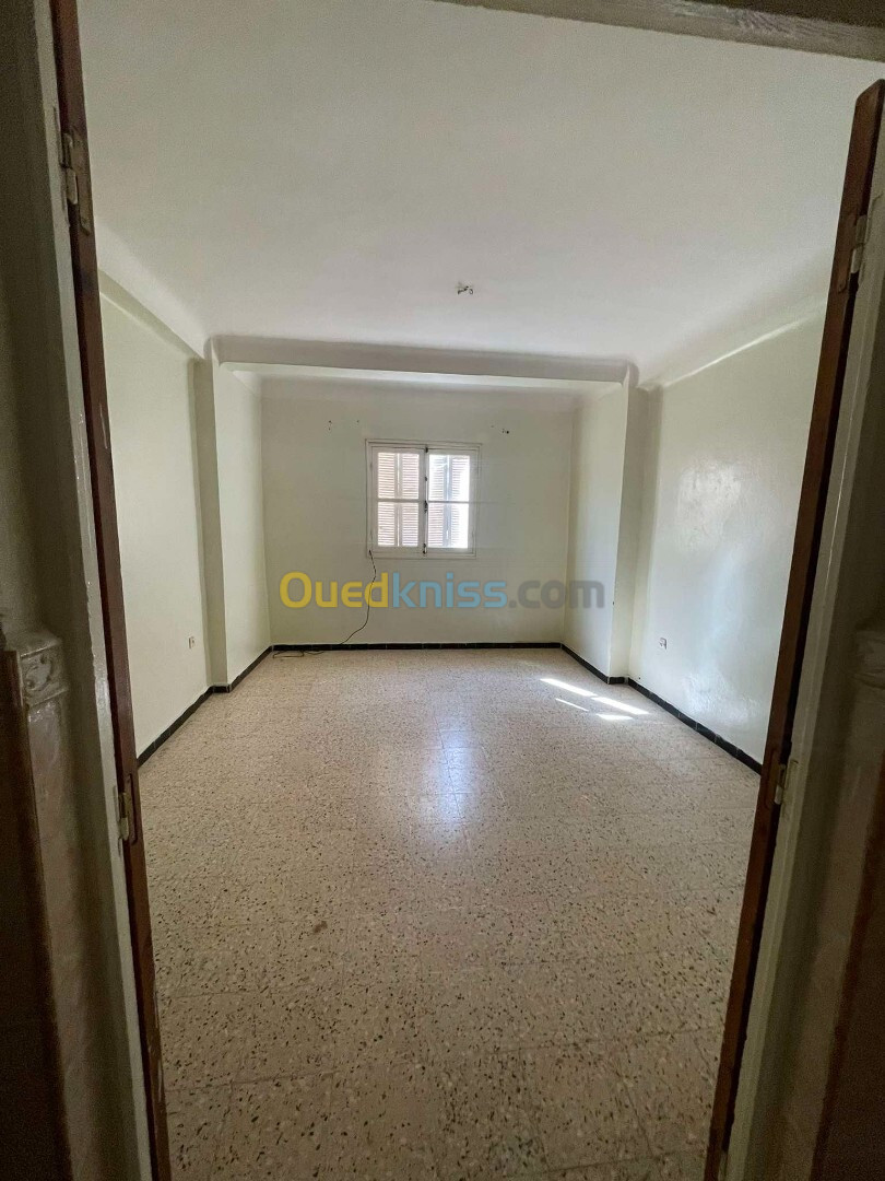 Vente Appartement F3 Mostaganem Sidi ali