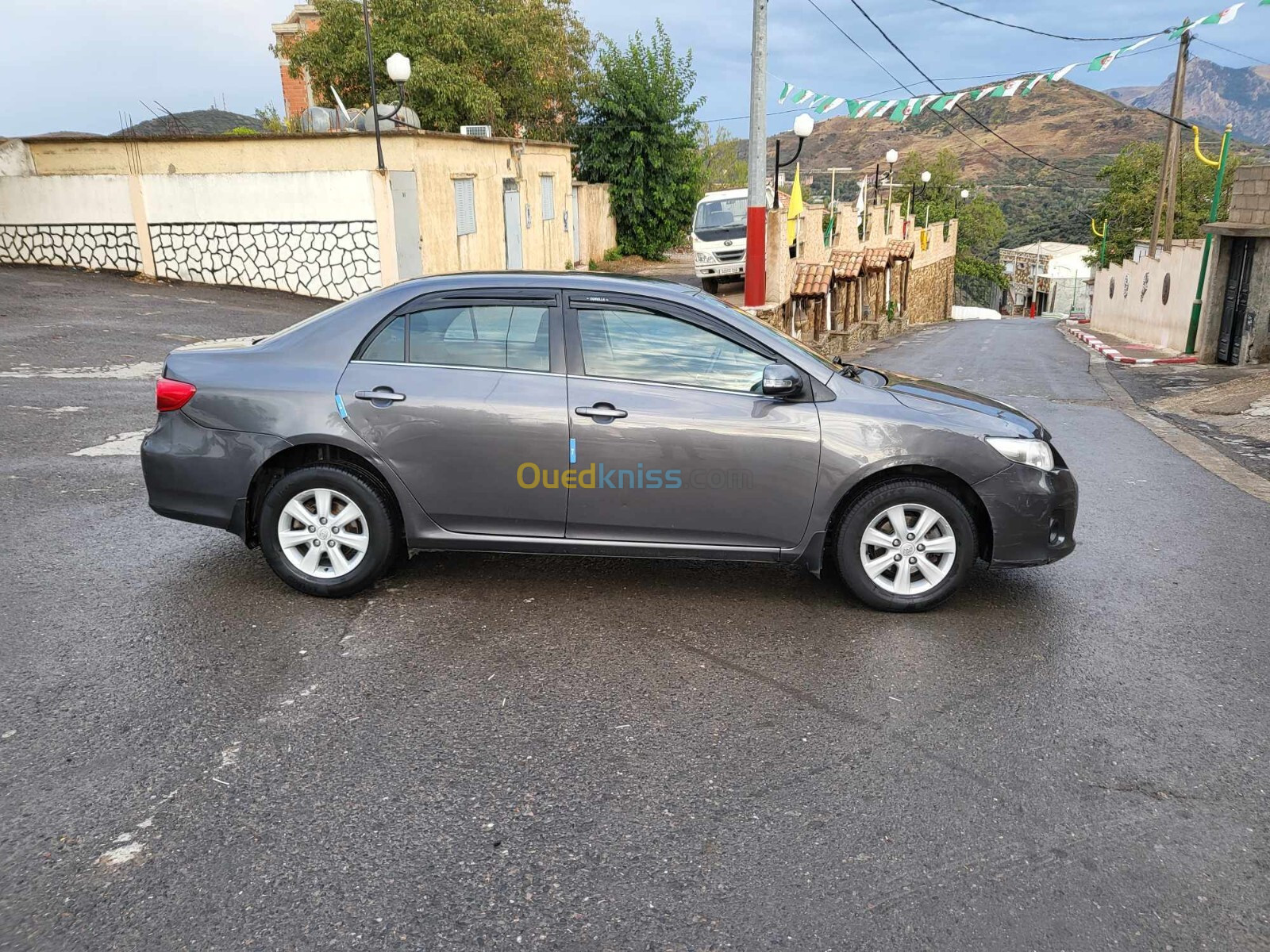 Toyota Corolla 2013 high grade