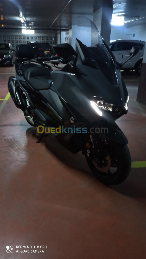 Yamaha Tmax 560 2022