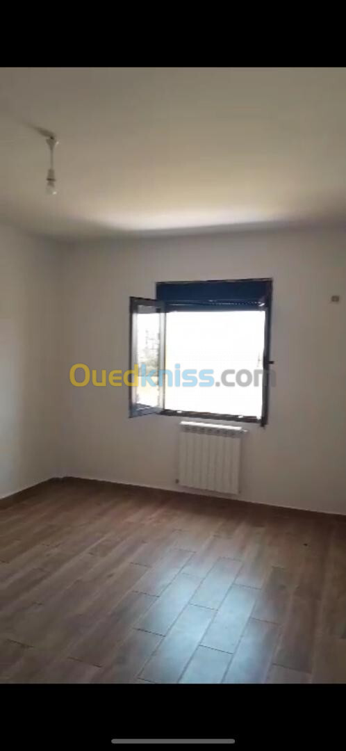 Location Appartement F3 Boumerdès Corso