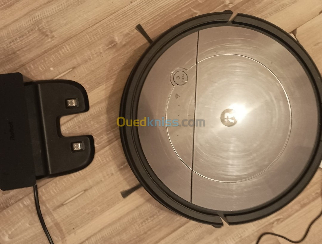 Aspirateur robot ROOMBA