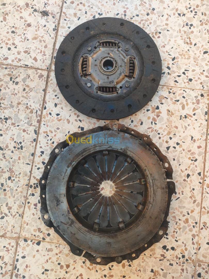 Disque plateau nissan tiida