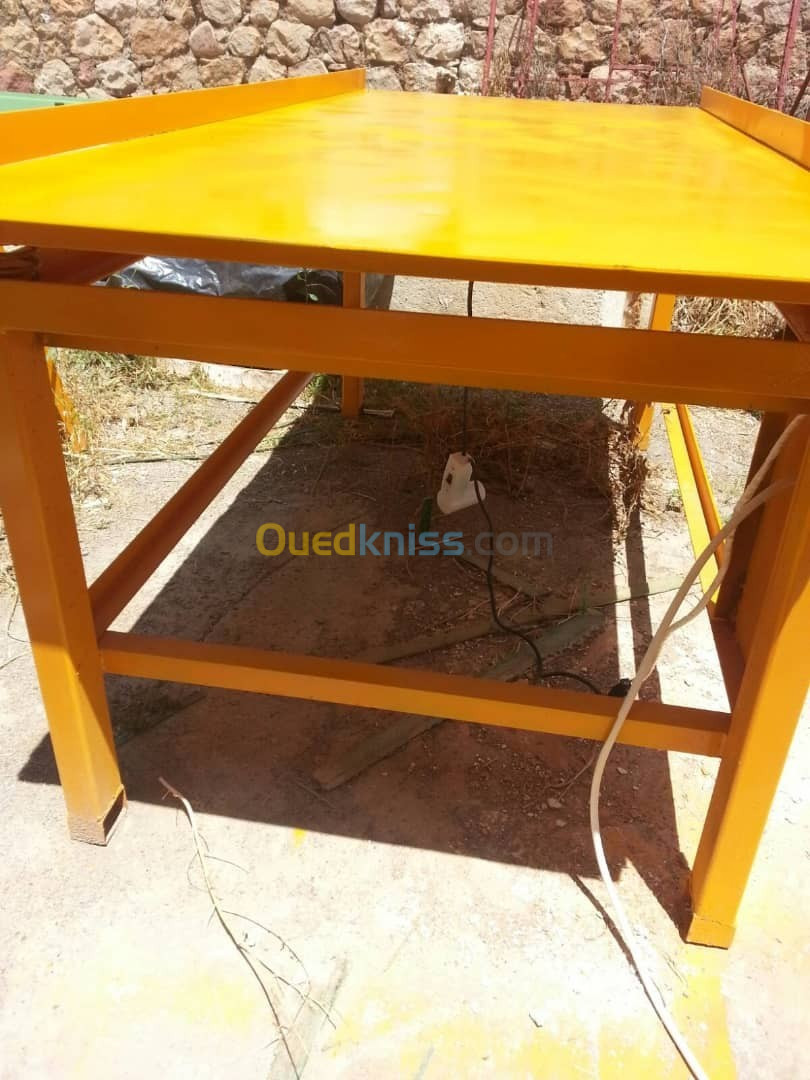 Table vibrante 