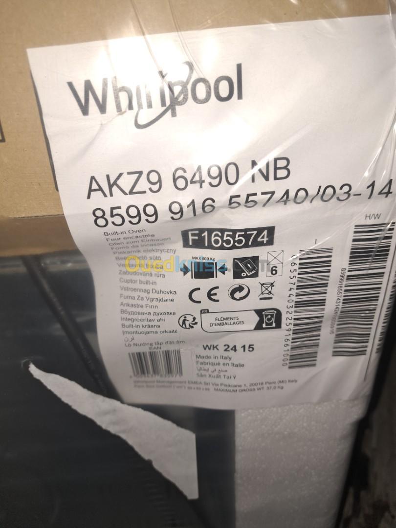 FOUR WHIRLPOOL ENCASTRABLE ÉLECTRIQUE VENTILÉ 6ÈME SENS 73L PYROLYSE  INOX NOIR 