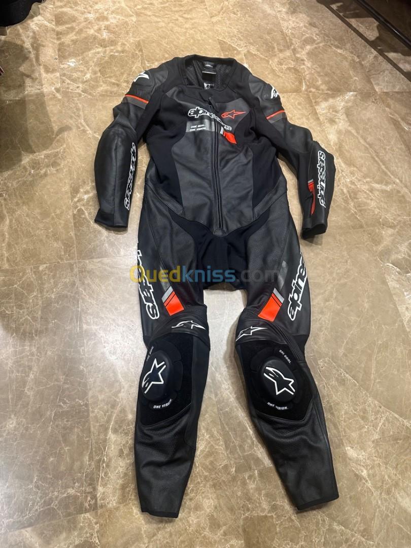 Vestes et combinaisons moto 