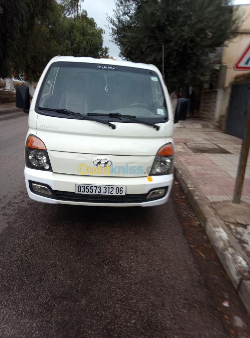 Hyundai H100 2012