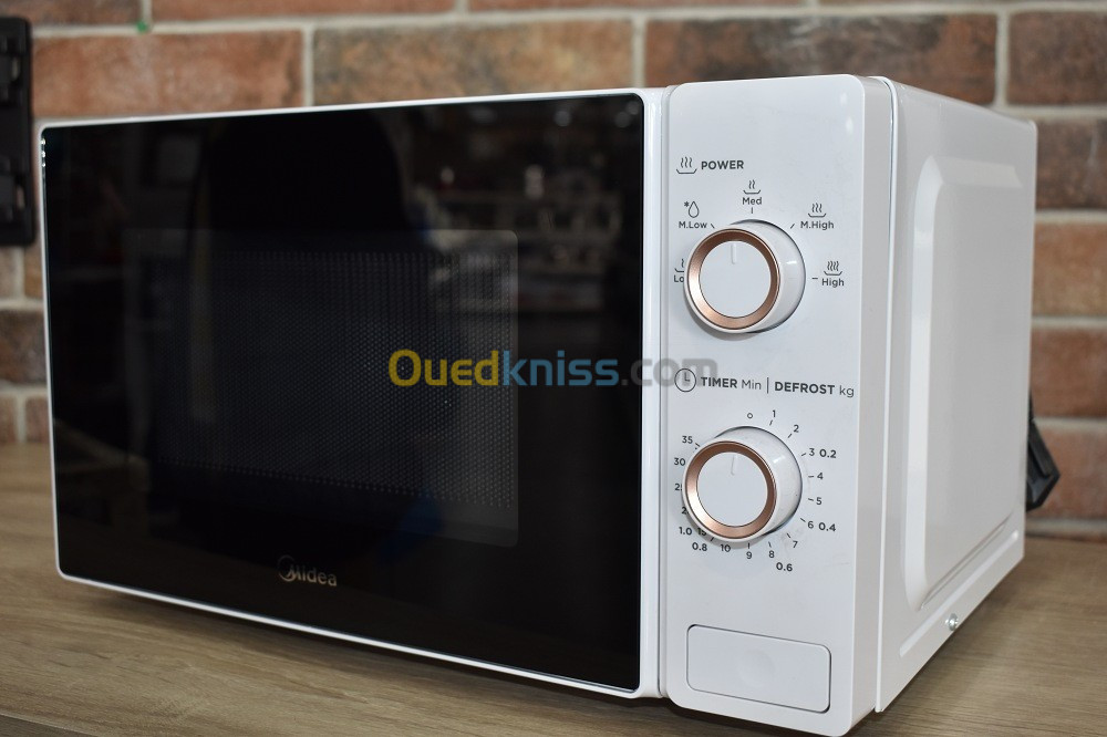 Micro ondes Midea 23L