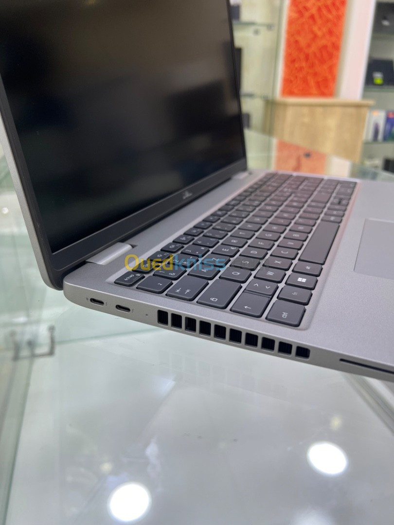 DELL LATITUDE 5540 i5 -13eme 512-16GB