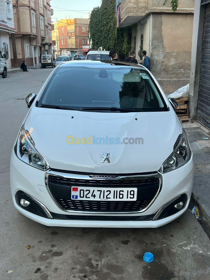 Peugeot 208 2016 Allure