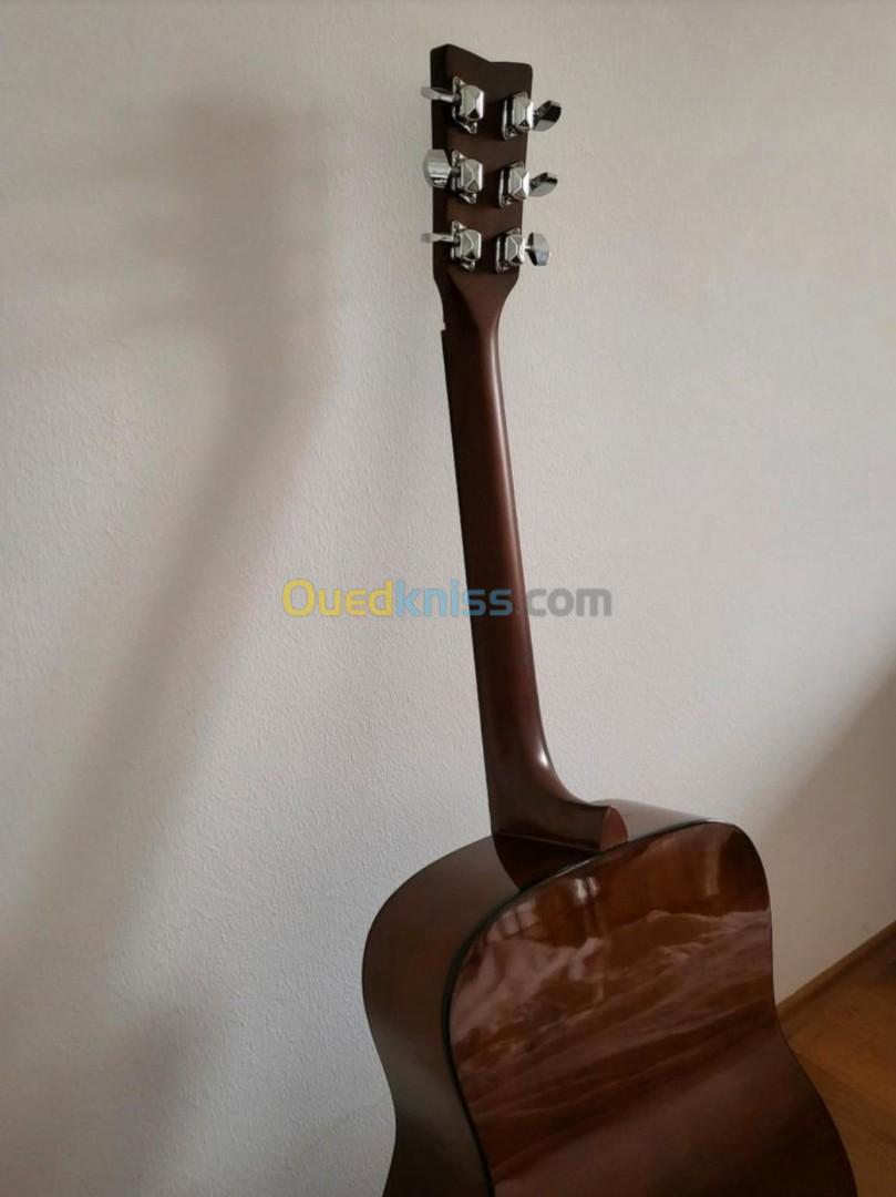 Guitare acoustique 