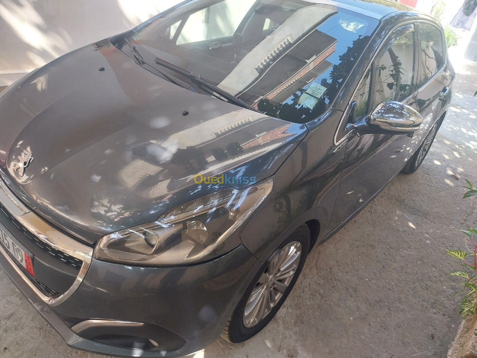 Peugeot 208 2015 Allure Facelift