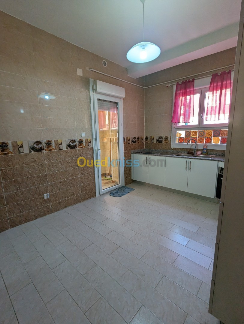 Location Appartement F4 Alger Staoueli