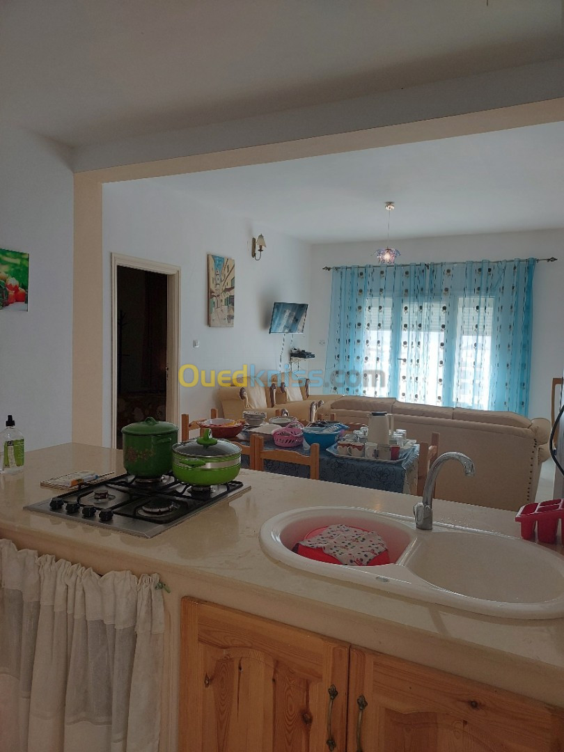 Location Niveau De Villa F3 Jijel El aouana