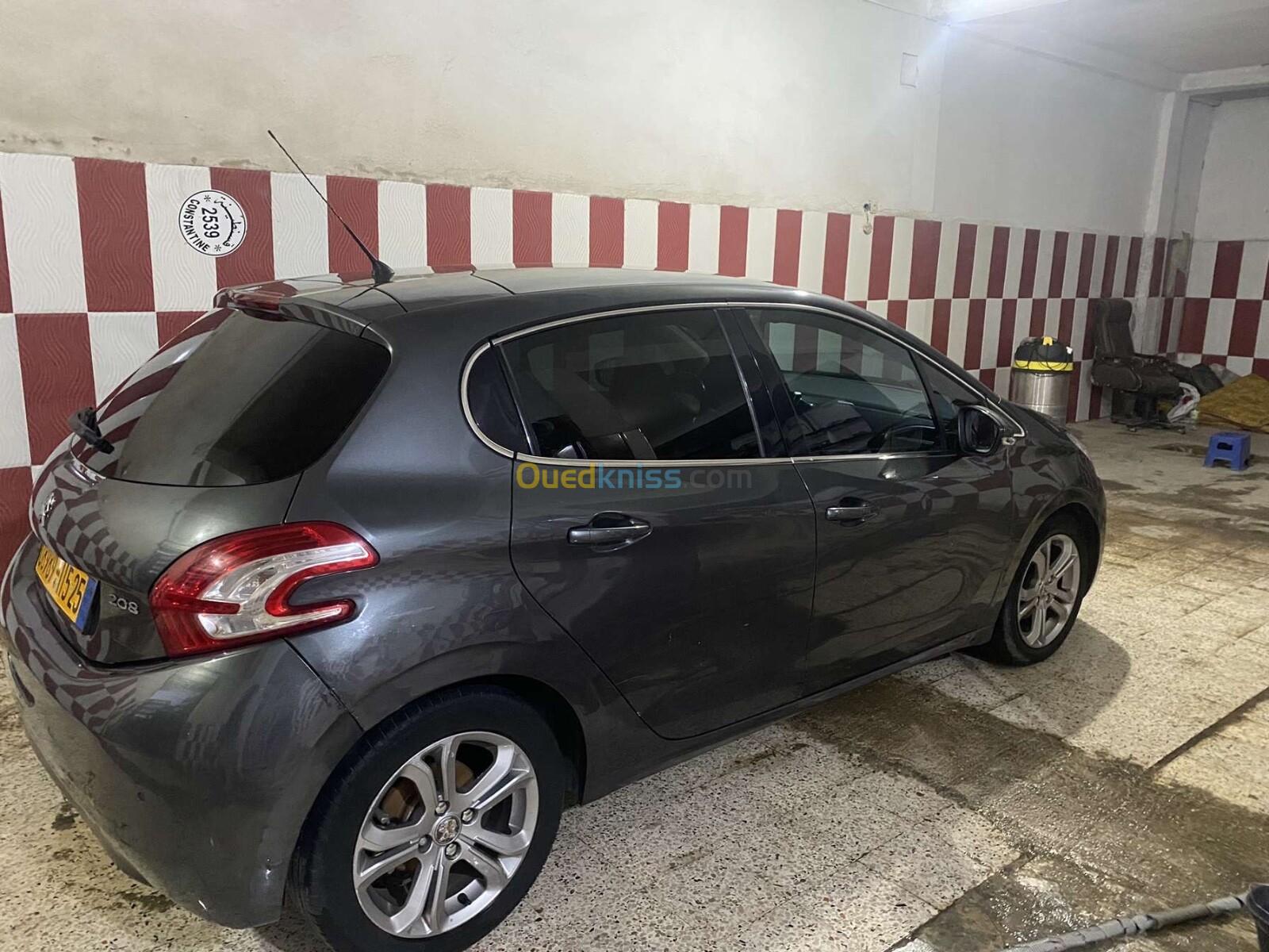 Peugeot 208 2015 Allure