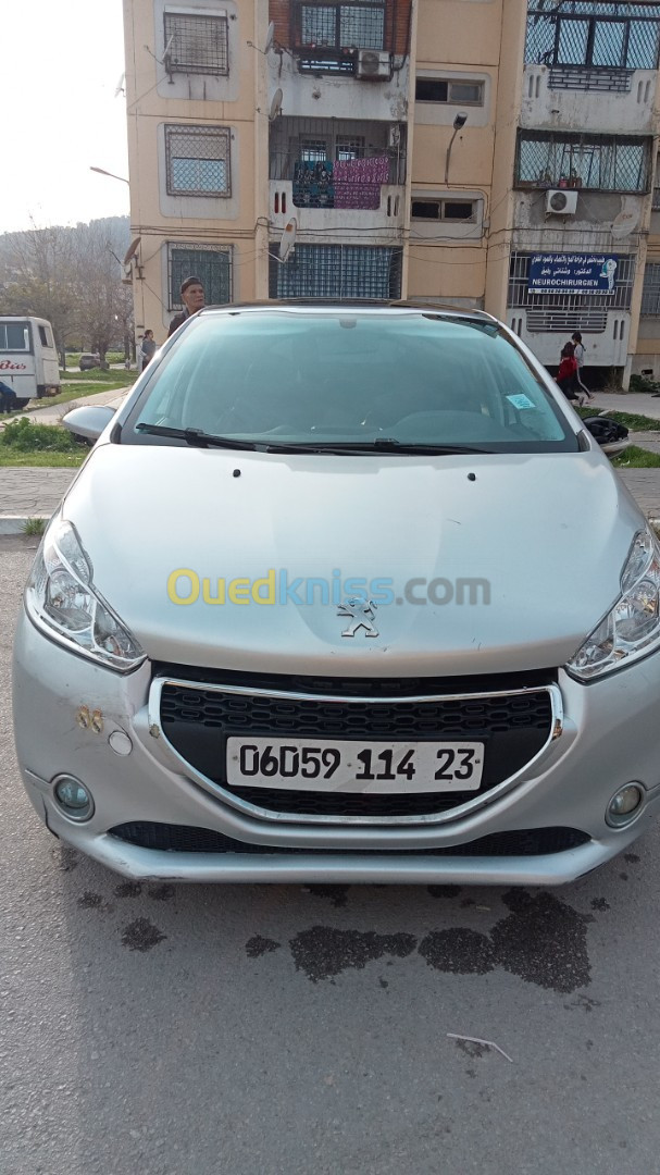 Peugeot 208 2014 Allure