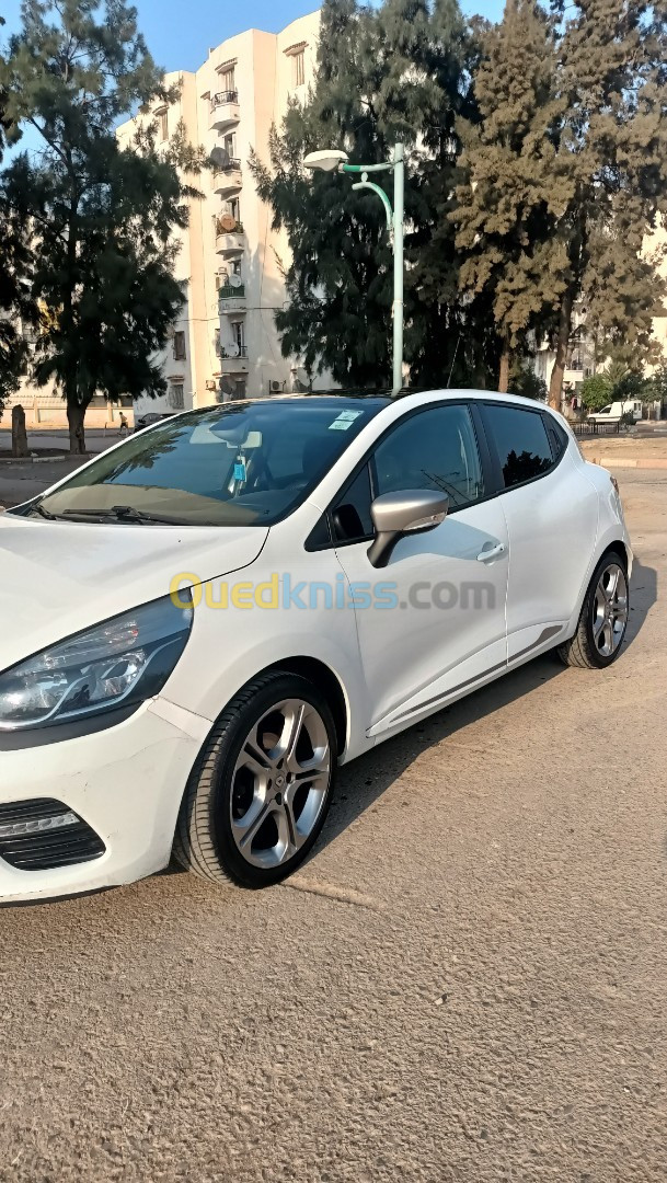 Renault Clio 4 2015 GT Line +