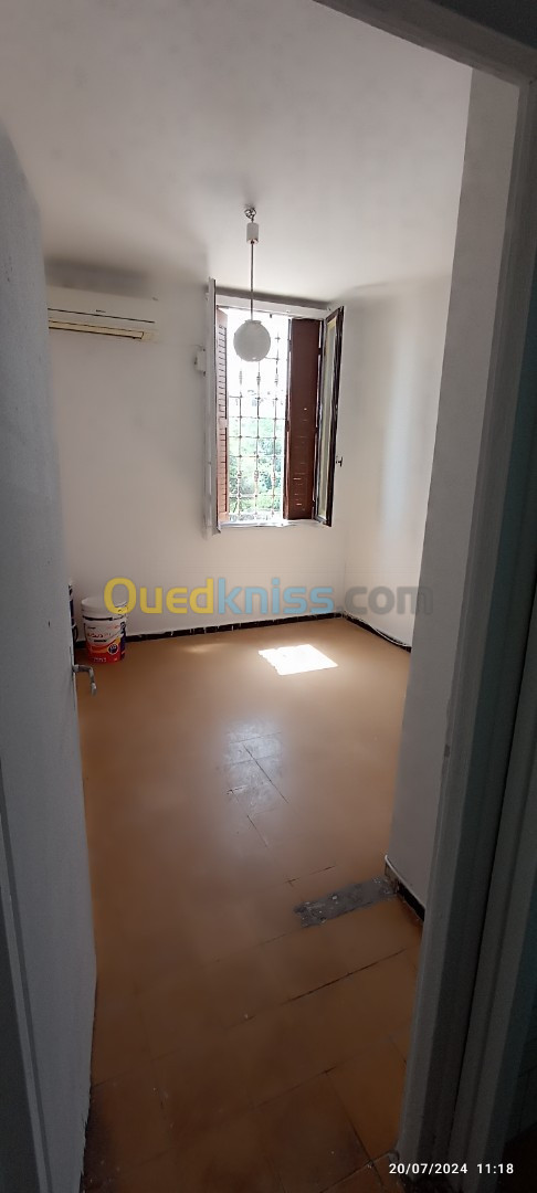 Location Appartement F4 Alger Bir mourad rais