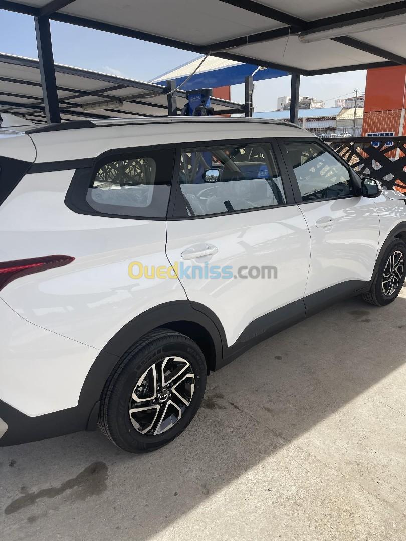 Kia Carens 2023 Ex