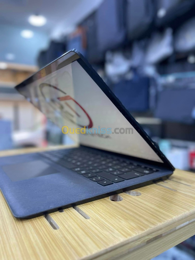 Microsoft  Surface LAPTOP 2