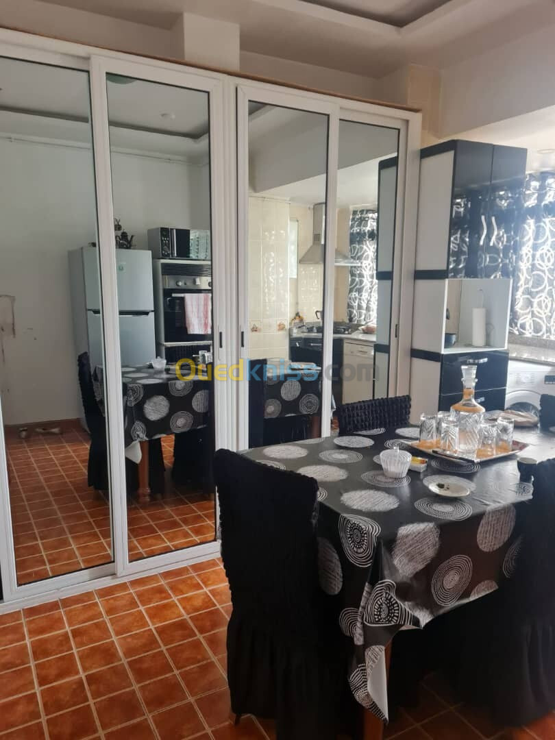 Location vacances Appartement F3 Alger Alger centre