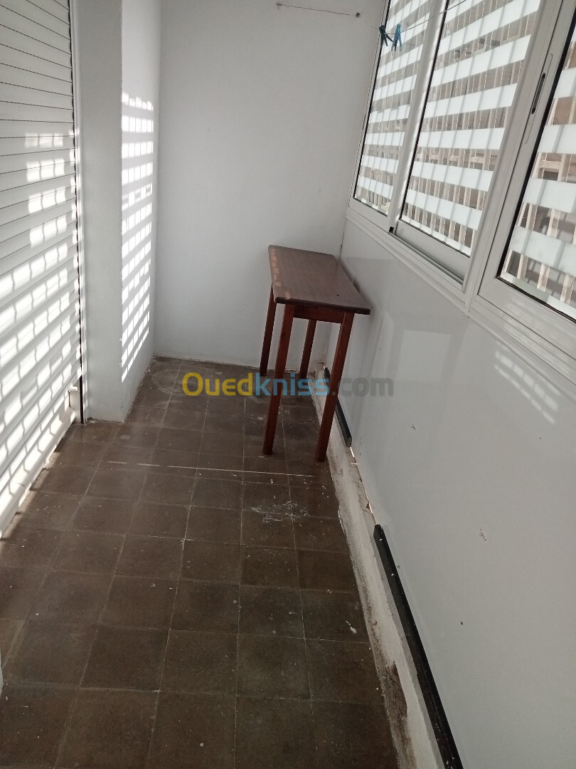 Location Appartement F3 Alger Hydra