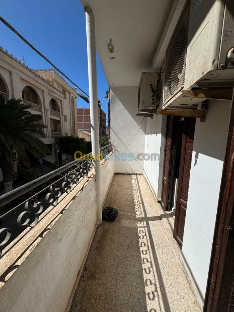 Location Appartement F4 Alger Cheraga